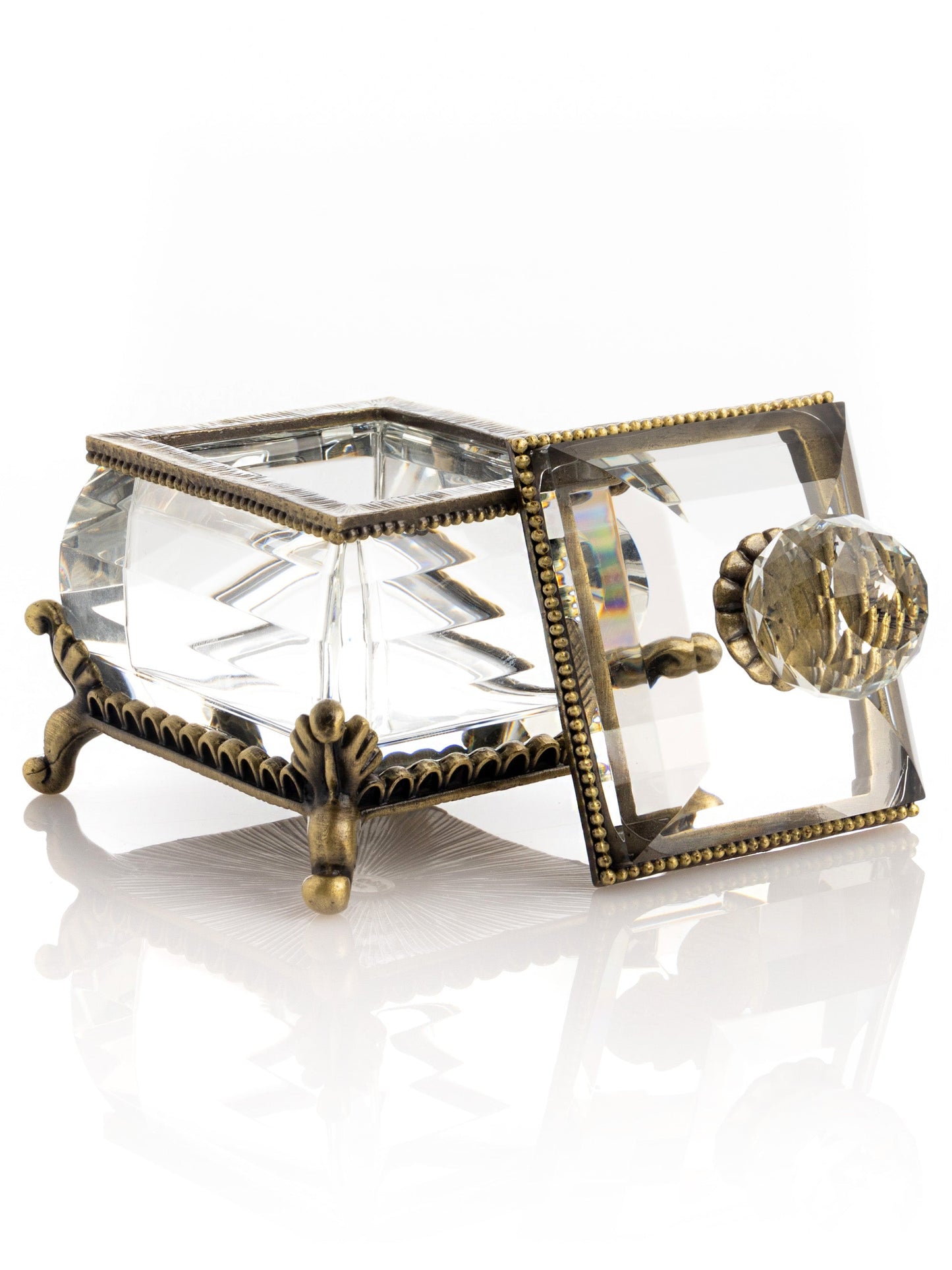 Decorative item with intricate design