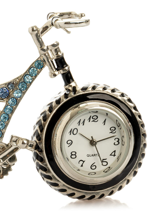 Decorative item with intricate design