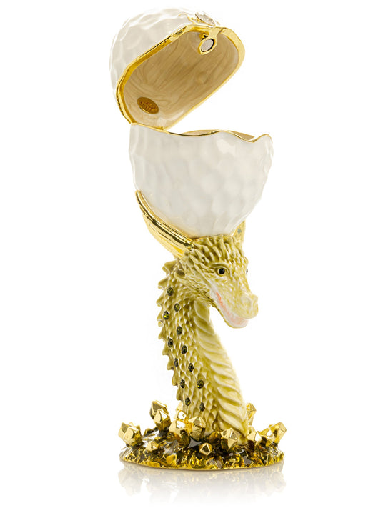 Decorative item with intricate design