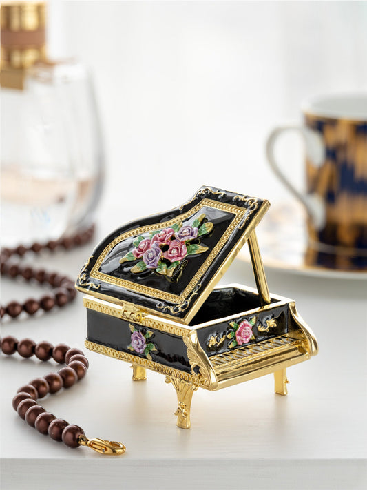 Decorative item with intricate design