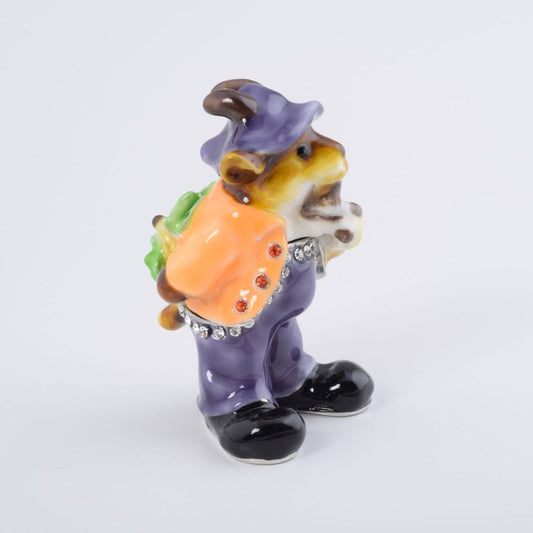 Decorative item with intricate design