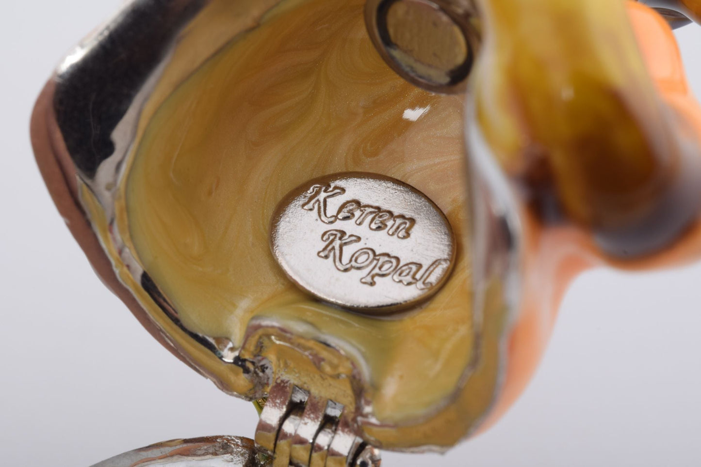 Decorative item with intricate design