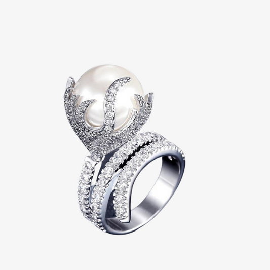 Fire Shaped Zirconia Pearl Ring