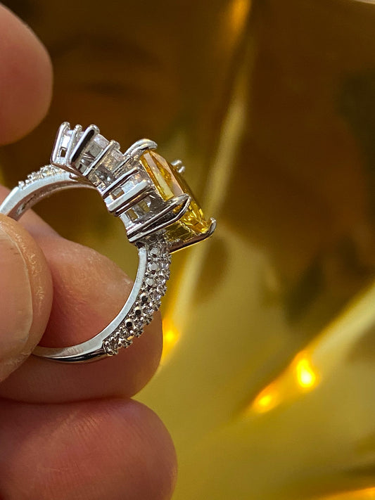 Citron Crown Zirconia Ring