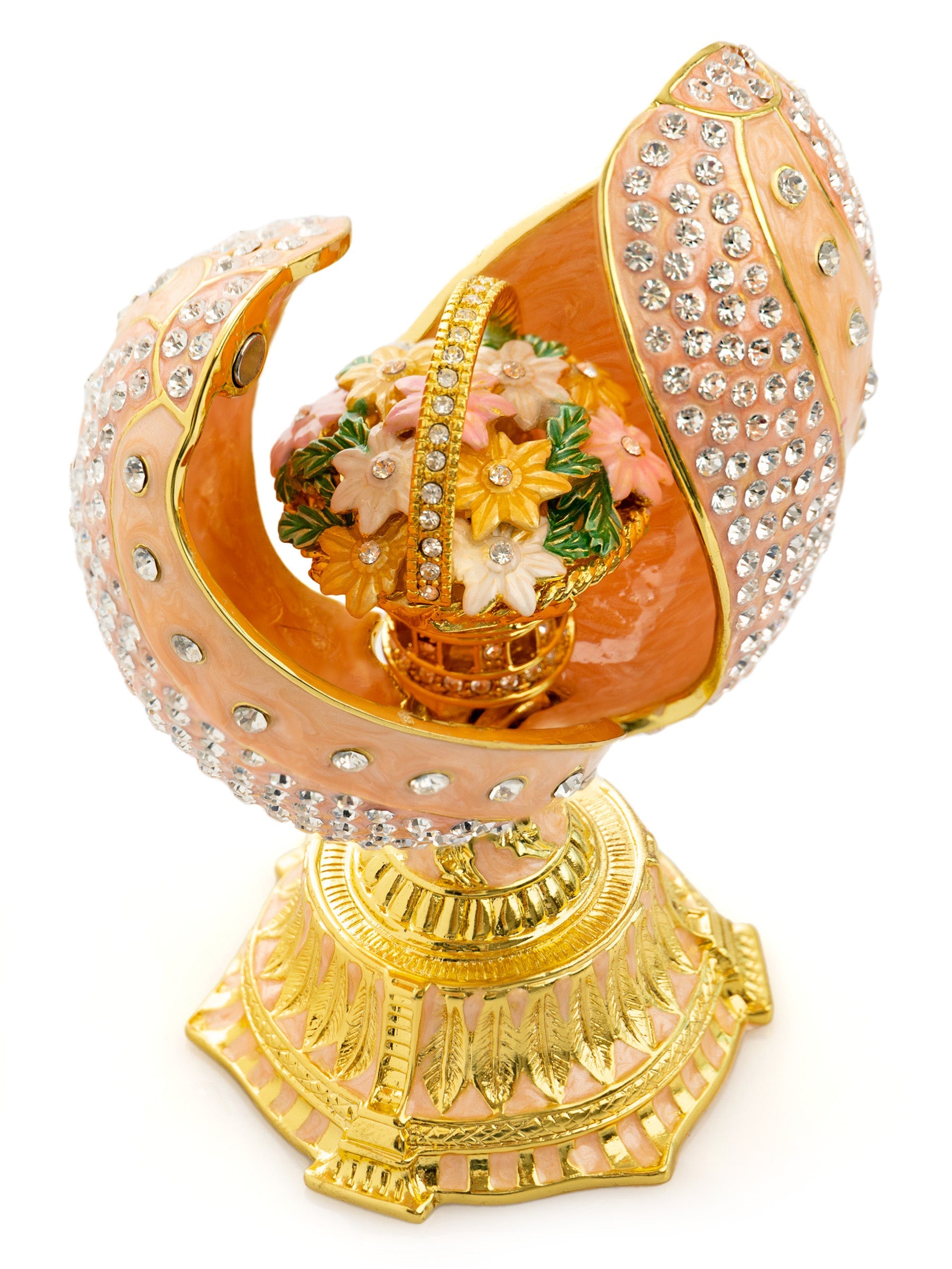 Decorative item with intricate design