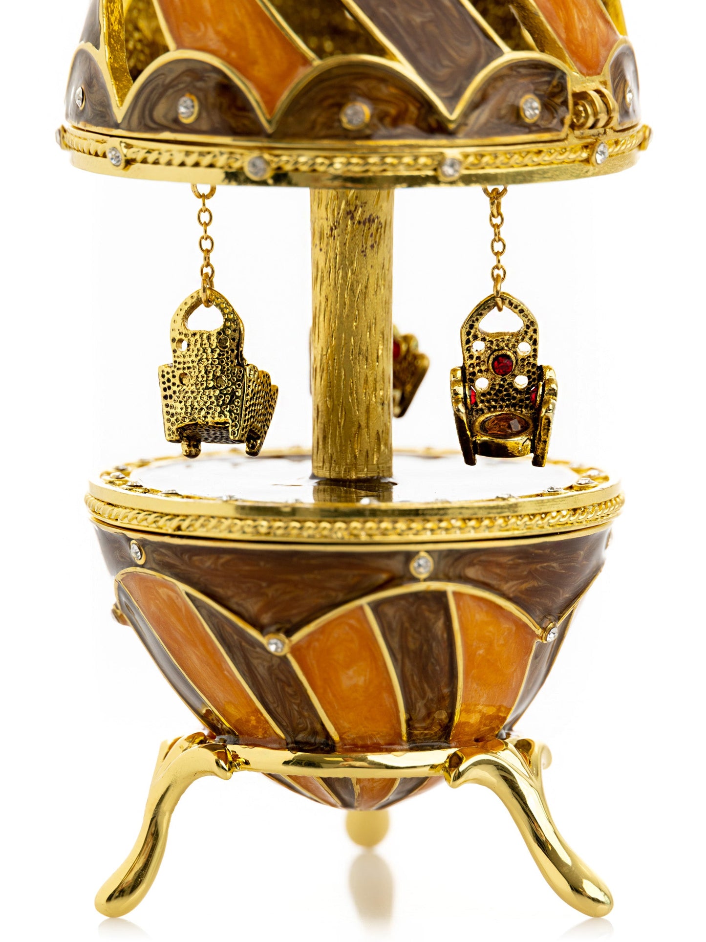 Decorative item with intricate design