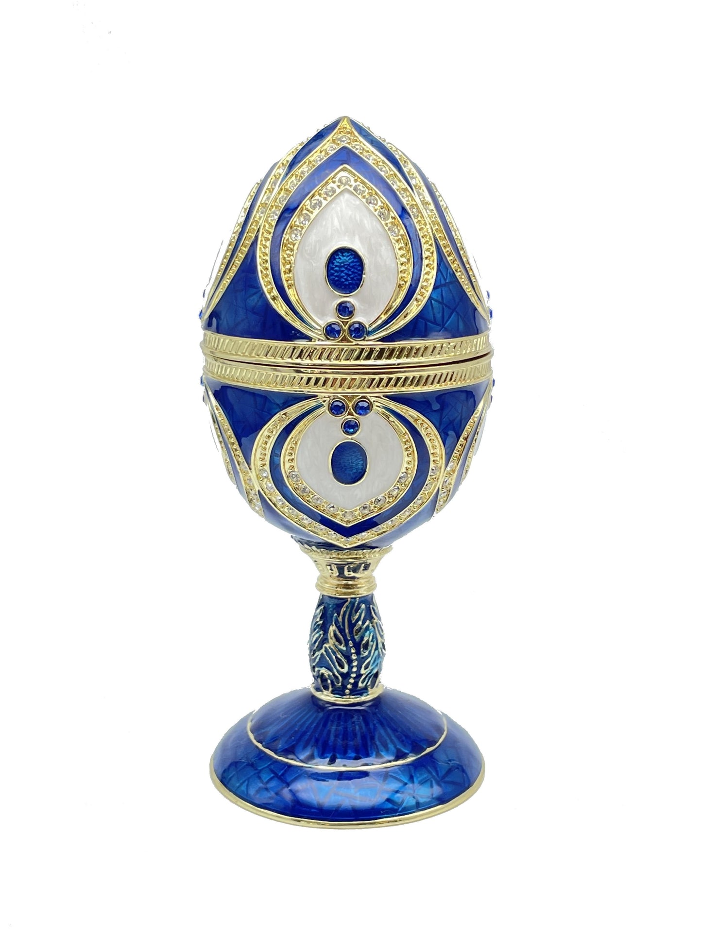 Decorative item with intricate design