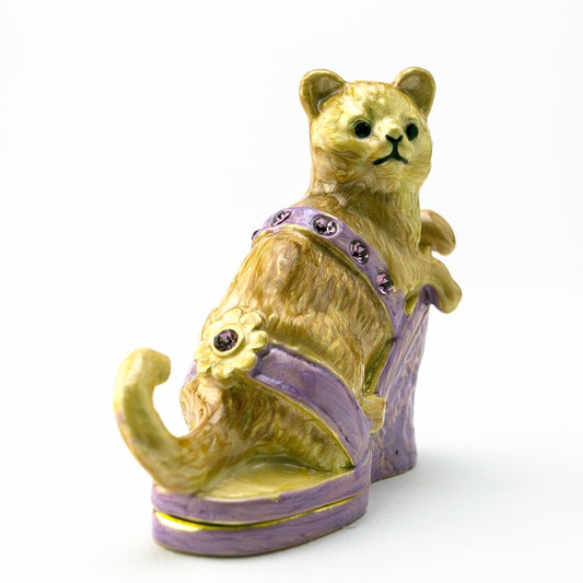 Cat sitting on an Evening Shoe - trinket box Decor with Unique Design